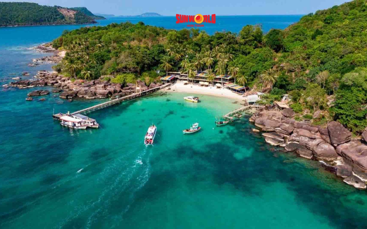 Bãi Thơm Phú Quốc là điểm đến yêu thích của nhiều người