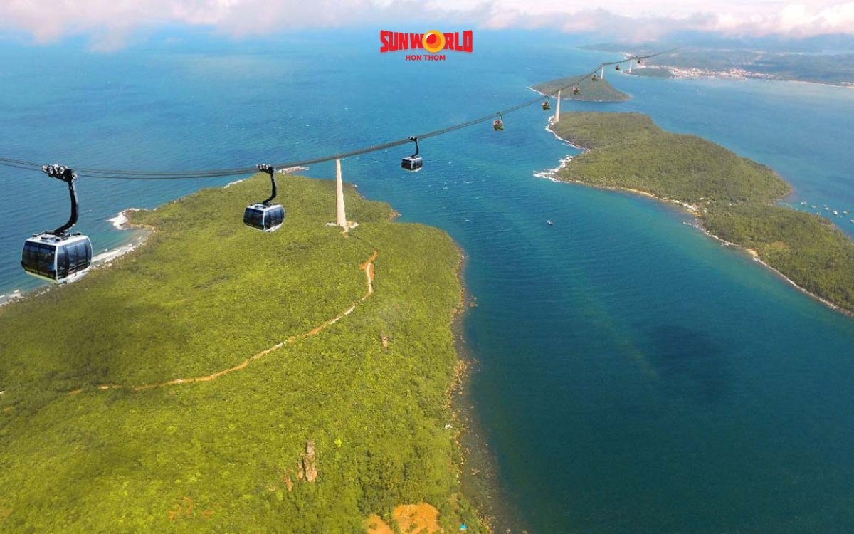 Di chuyển bằng cáp treo ra Bãi Thơm Phú Quốc