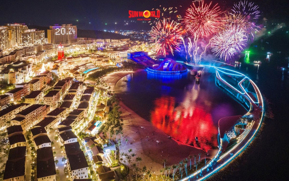 Thưởng thức show Bản giao hưởng đại dương khi Du lịch Hòn Thơm 