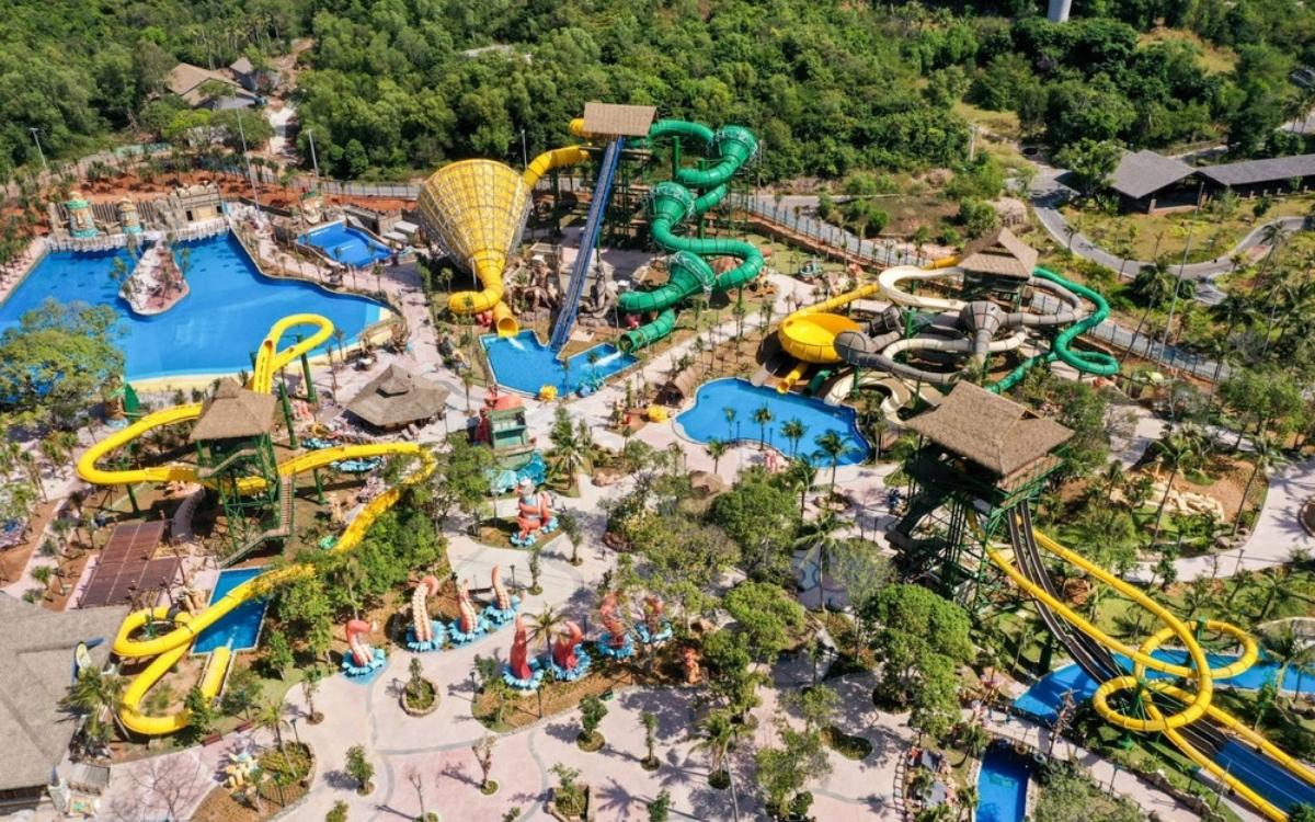 Vui chơi sáng đêm tại Sun World Hòn Thơm khi du lịch Phú Quốc tháng 12