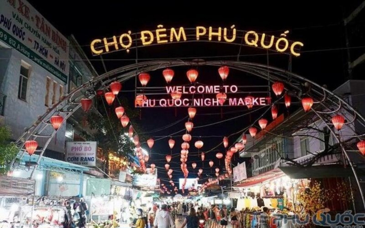 Khám phá chợ đêm khi du lịch Phú Quốc tháng 2