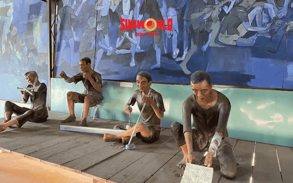 nhà tù phú quốc